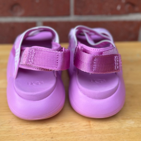 UGG‎ Lavender Sandals with Logo Straps - Picture 3 of 7